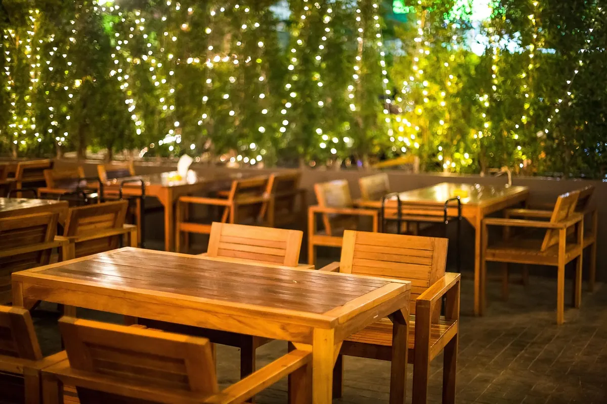 Best Outdoor Heating for a British Summer Evening: Fire Pit, Chiminea or Patio Heater?